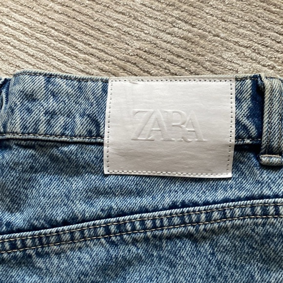 Zara Denim Cotton Jean Shorts Blue Distressed Raw Hem Booty Shorts Size 6 - Picture 7 of 10